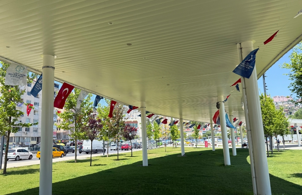 İzmit Milli İrade Meydanı